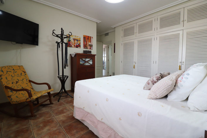 Image No.13-3 Bed Apartment for sale