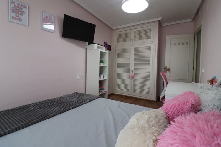 Image No.17-3 Bed Apartment for sale