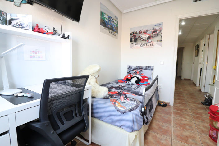 Image No.19-3 Bed Apartment for sale
