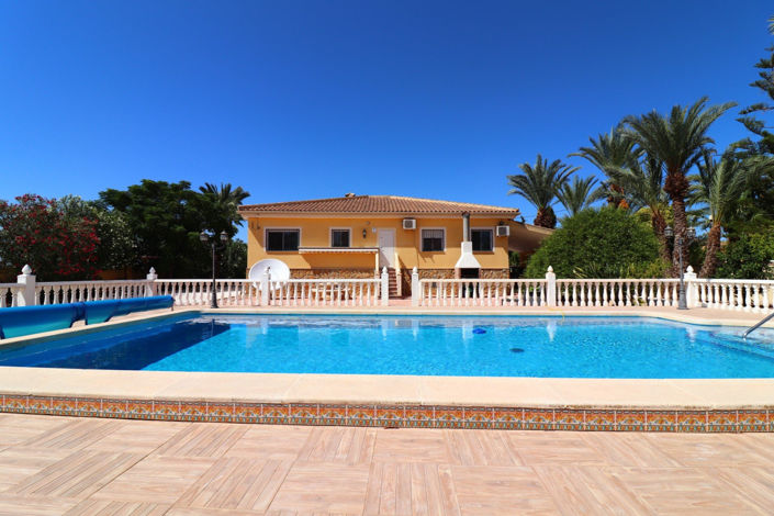 Image No.25-3 Bed Country House for sale