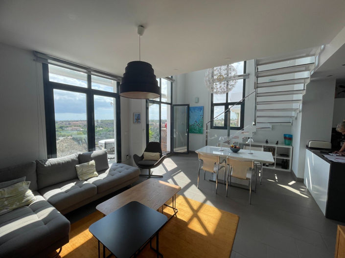 Image No.3-3 Bed Apartment for sale