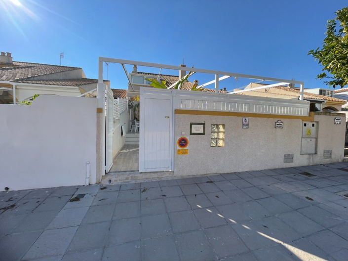 Image No.27-3 Bed Townhouse for sale