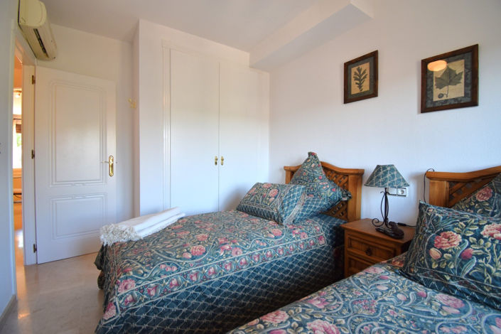 Image No.20-3 Bed Apartment for sale