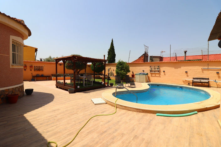 Image No.4-Villa de 4 chambres à vendre à Alicante