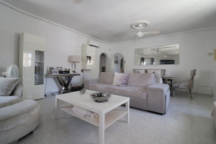 Image No.7-Villa de 4 chambres à vendre à Alicante
