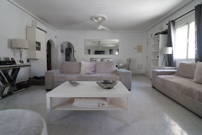 Image No.8-Villa de 4 chambres à vendre à Alicante