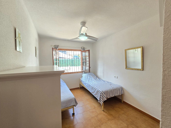 Image No.16-2 Bed Bungalow for sale