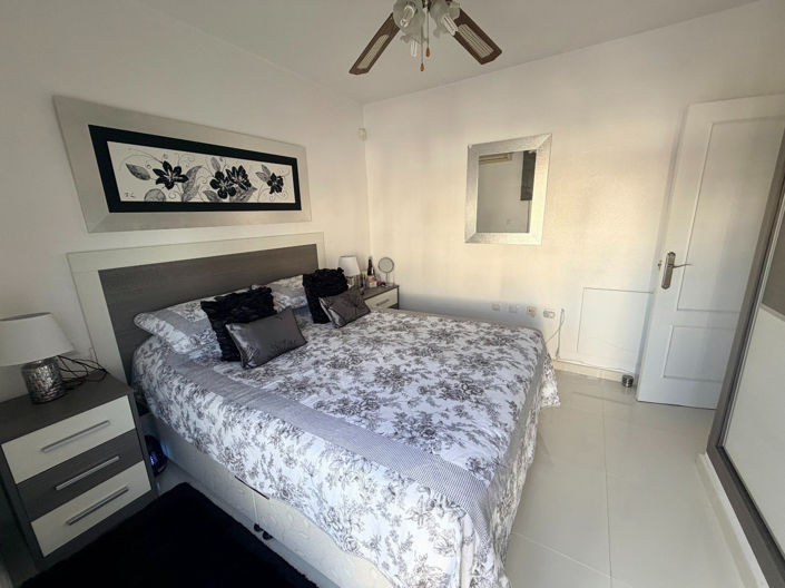 Image No.18-3 Bed Townhouse for sale