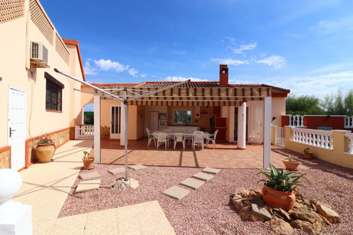 Image No.21-3 Bed Country House for sale