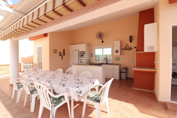 Image No.22-3 Bed Country House for sale