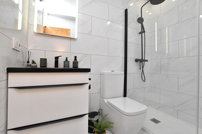 Image No.18-2 Bed Bungalow for sale