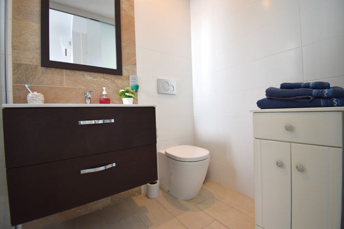 Image No.16-3 Bed Quad for sale