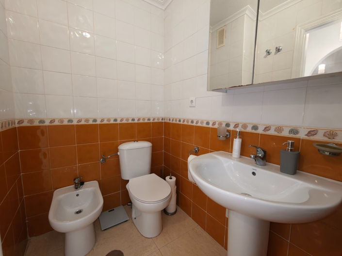 Image No.35-2 Bed Apartment for sale