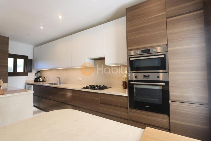 Image No.10-2 Bed Villa for sale