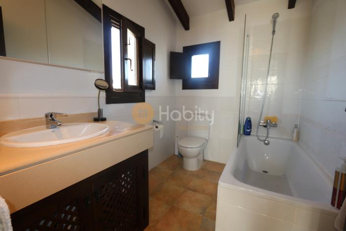 Image No.20-2 Bed Villa for sale