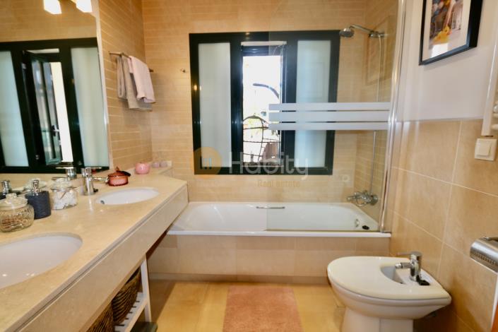 Image No.19-2 Bed Apartment for sale