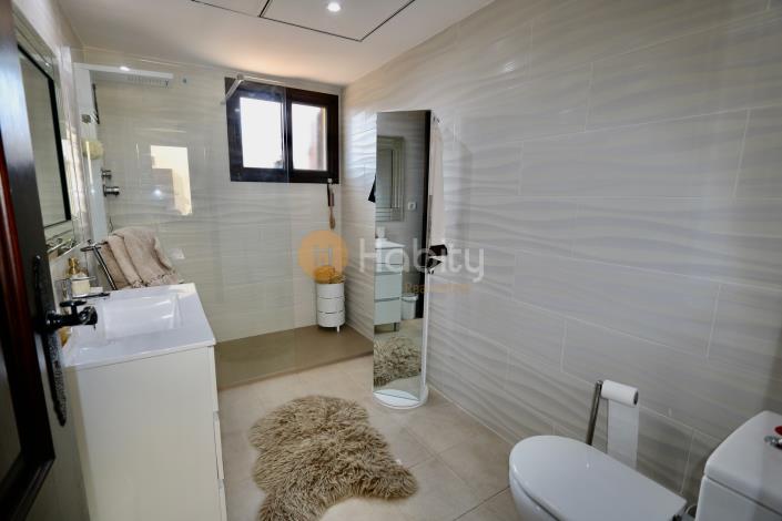 Image No.30-4 Bed Villa for sale