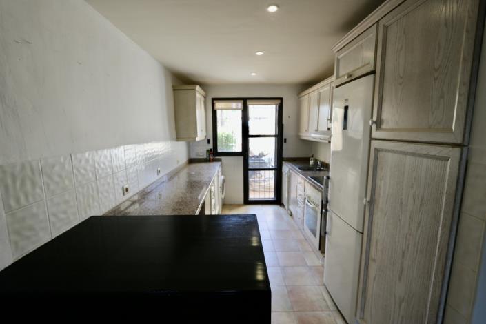 Image No.7-2 Bed Townhouse for sale