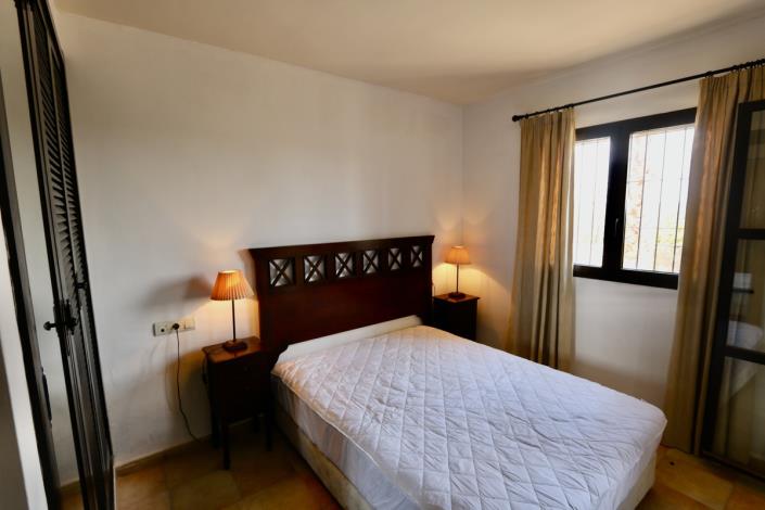 Image No.8-2 Bed Townhouse for sale