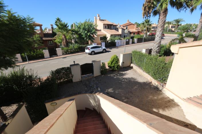 Image No.15-2 Bed Townhouse for sale