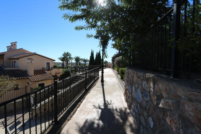 Image No.21-2 Bed Townhouse for sale