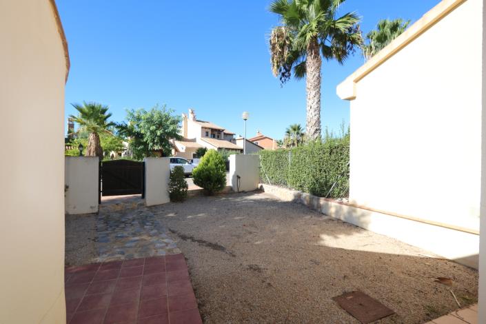 Image No.26-2 Bed Townhouse for sale