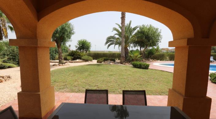 Image No.34-3 Bed Villa / Detached for sale