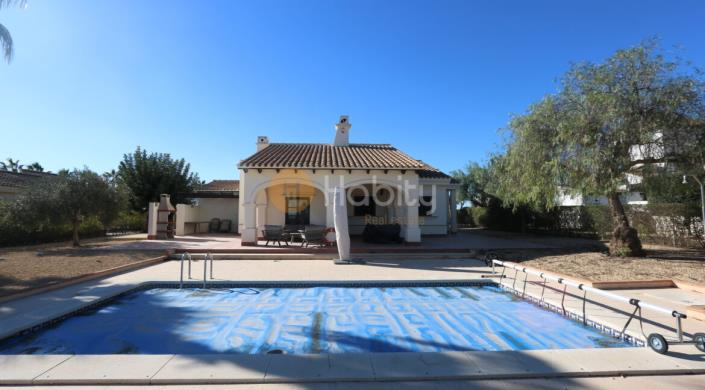 Image No.34-3 Bed Villa / Detached for sale