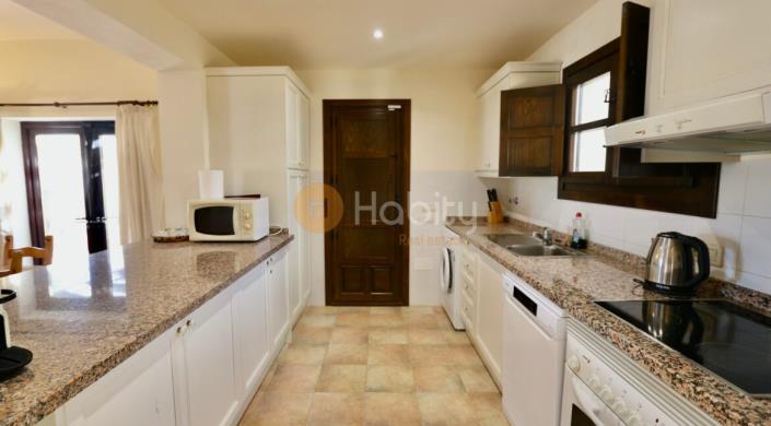 Image No.8-3 Bed Villa / Detached for sale