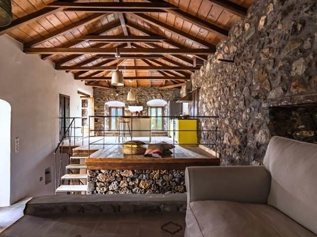 Image No.9-2 Bed House for sale