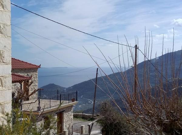 Image No.5-Maison de 2 chambres à vendre à Tyros