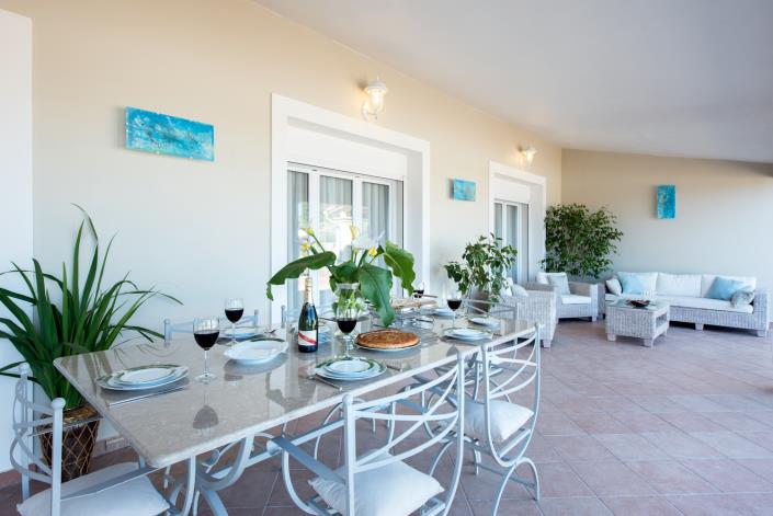 Image No.3-Villa de 6 chambres à vendre à Gastoúri