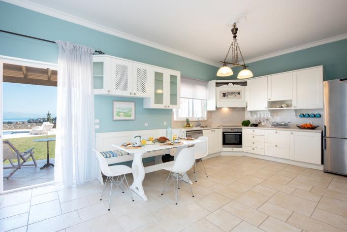 Image No.8-Villa de 6 chambres à vendre à Gastoúri