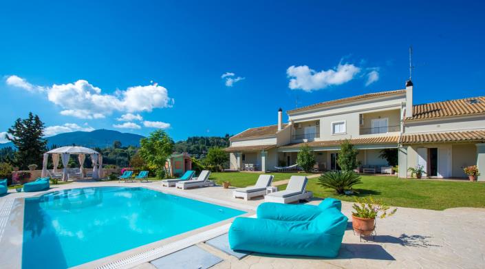 Image No.1-6 Bed Villa for sale