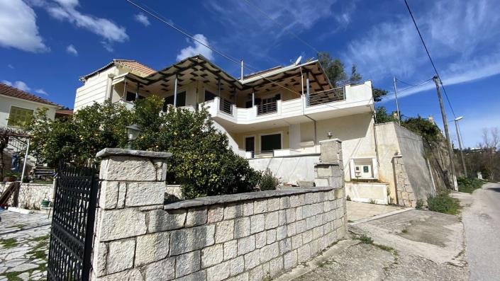 Image No.3-Maison de 6 chambres à vendre à Ligia