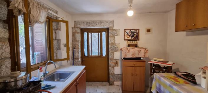 Image No.6-4 Bed House for sale