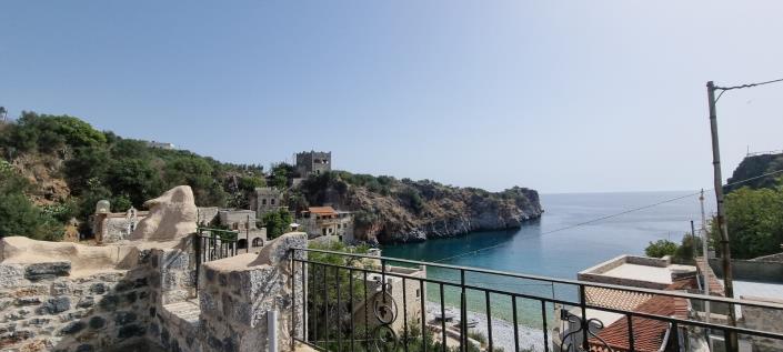 Image No.16-4 Bed House for sale