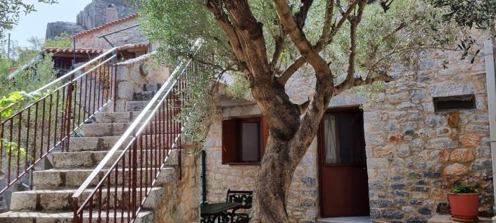 Image No.15-4 Bed House for sale