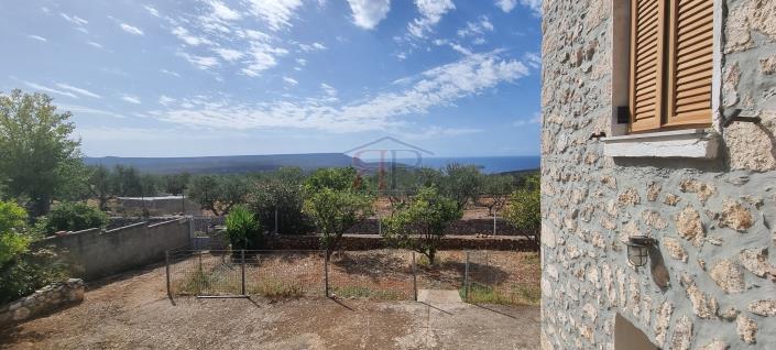 Image No.3-Maison de campagne de 3 chambres à vendre à Oitylo