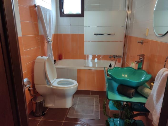 Image No.9-2 Bed Land for sale