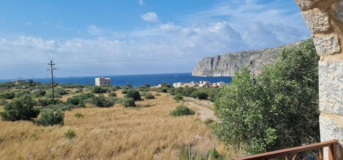Image No.2-2 Bed Land for sale