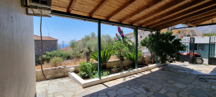 Image No.1-2 Bed House for sale