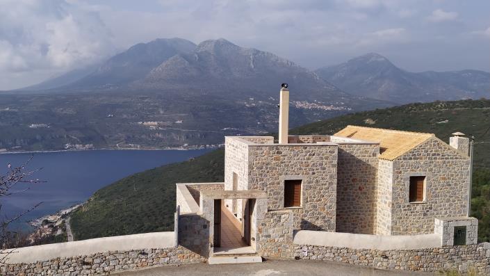 Image No.2-Maison / Villa de 5 chambres à vendre à Oitylo