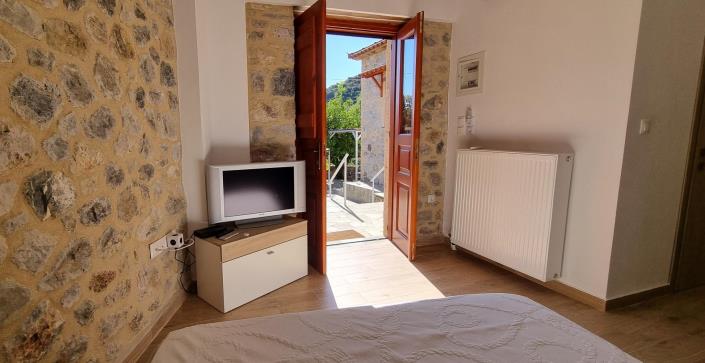 Image No.5-Maison de 2 chambres à vendre à Tyros