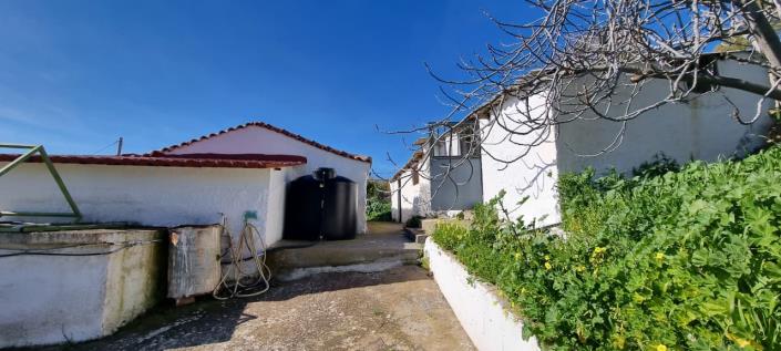 Image No.4-2 Bed House for sale