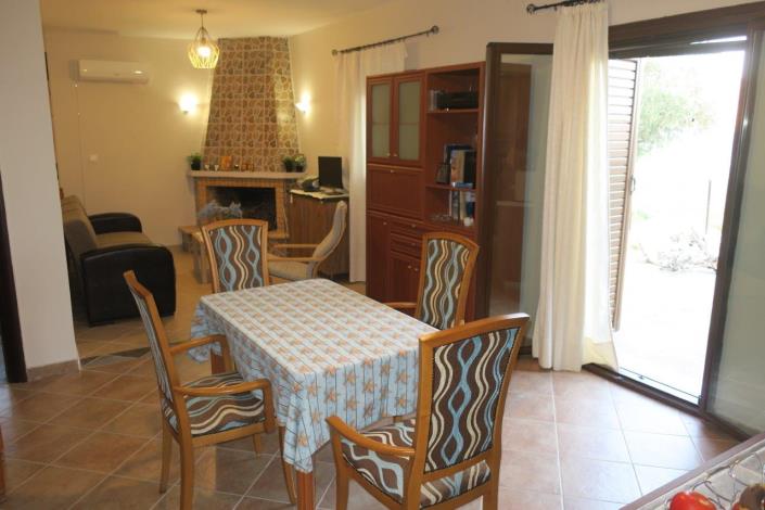 Image No.11-2 Bed House for sale