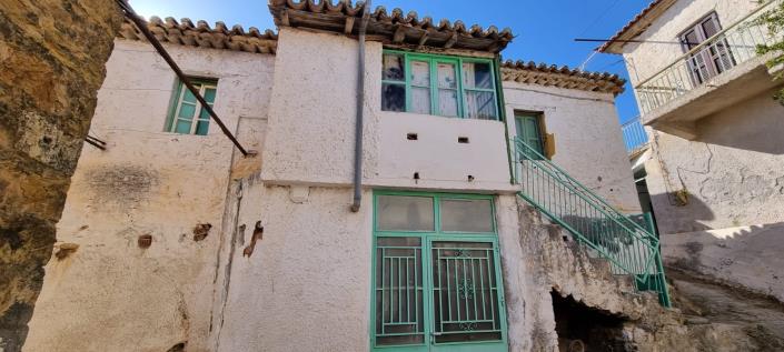 Image No.2-Maison de 2 chambres à vendre à Laconie