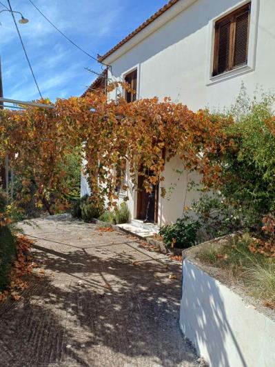 Image No.2-Maison de 4 chambres à vendre à Sminos