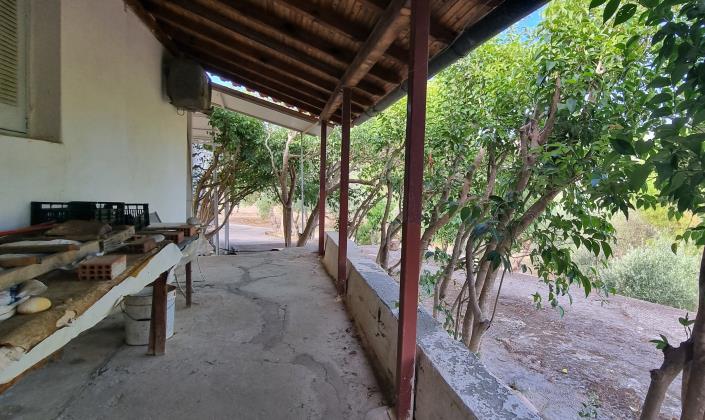 Image No.1-2 Bed House for sale