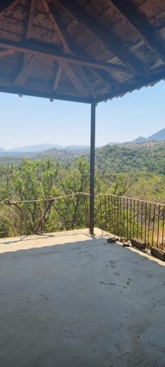 Image No.1-2 Bed House for sale